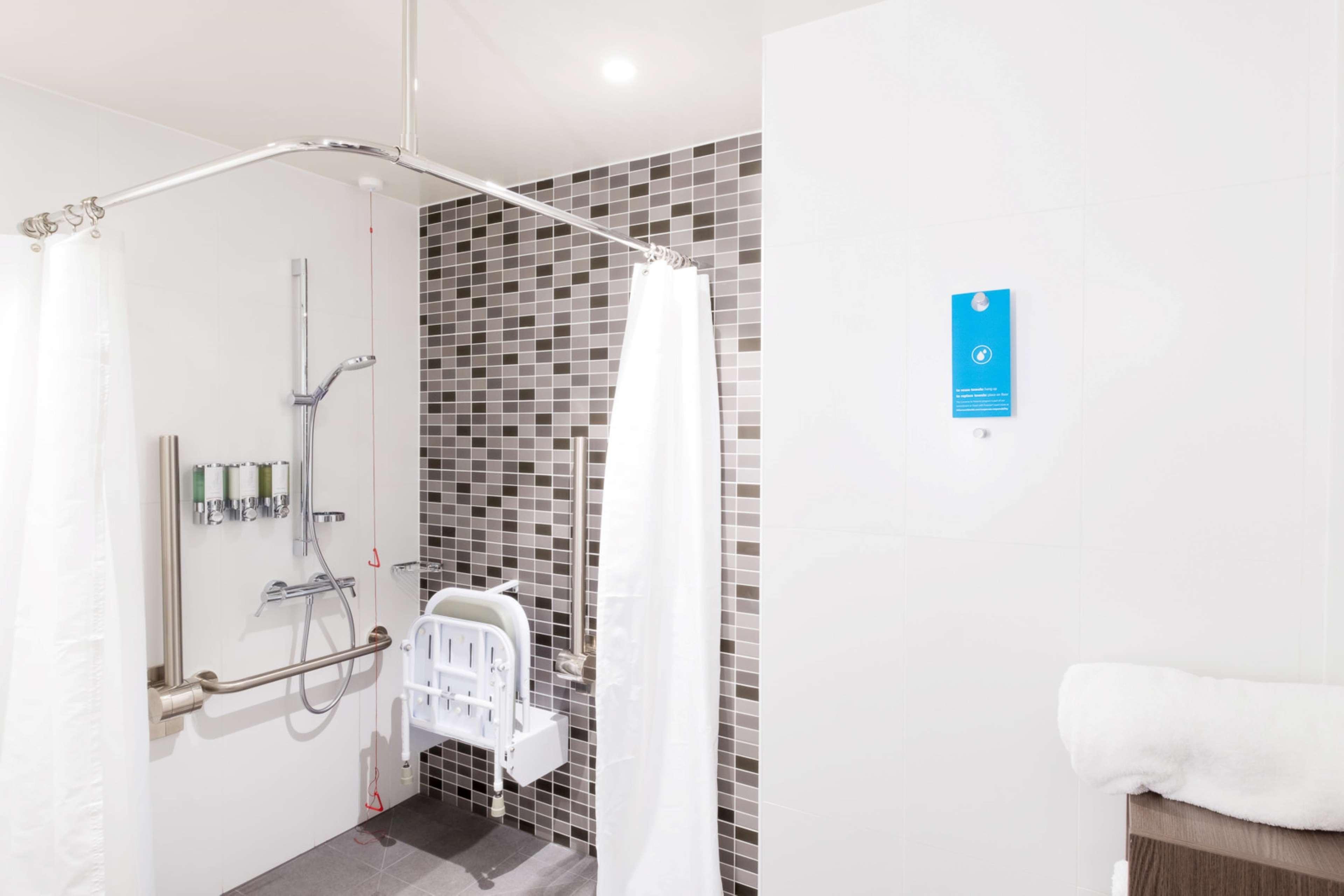 Hotel Hampton By Hilton Hamilton Park Esterno foto