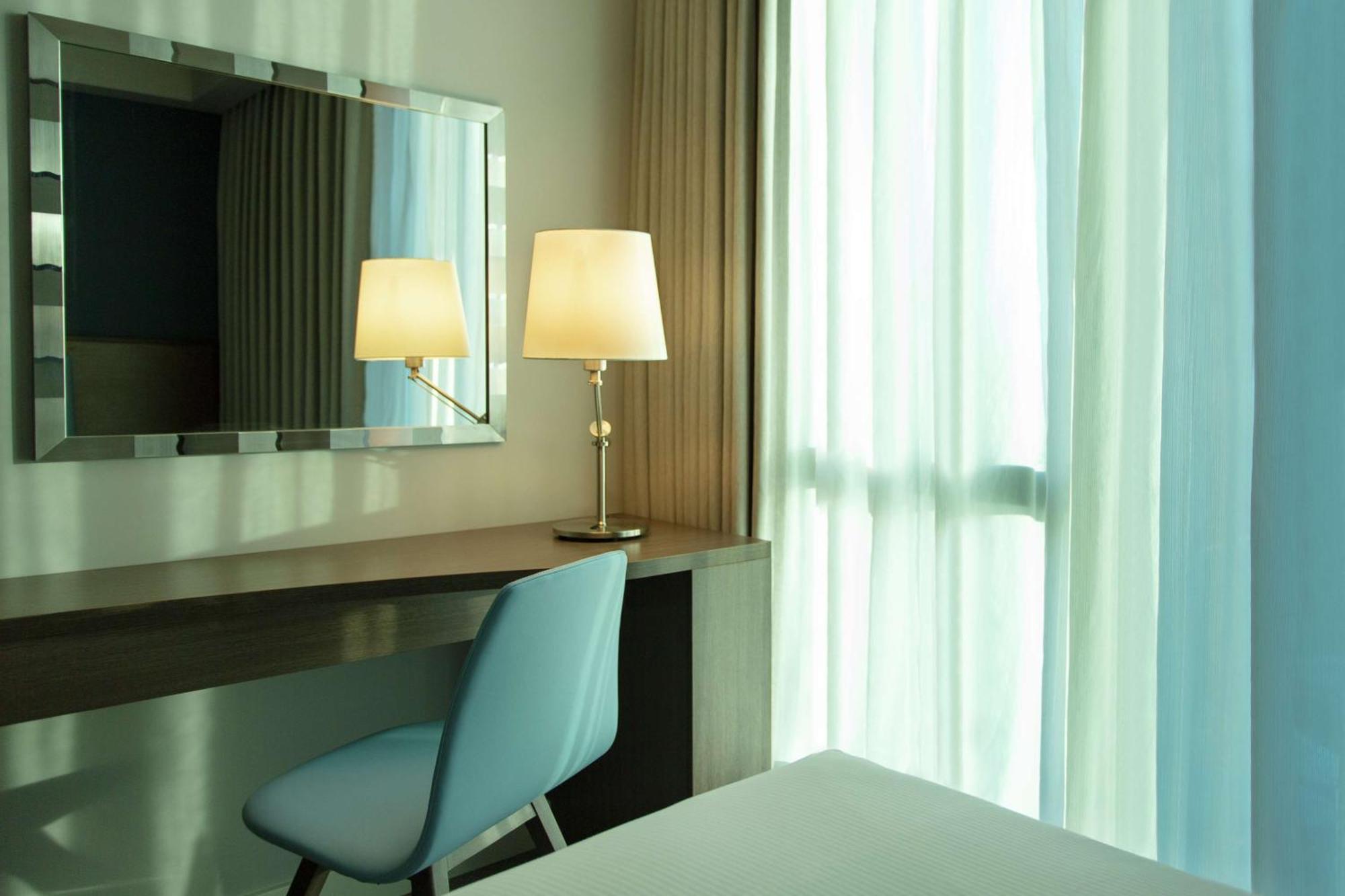 Hotel Hampton By Hilton Hamilton Park Esterno foto