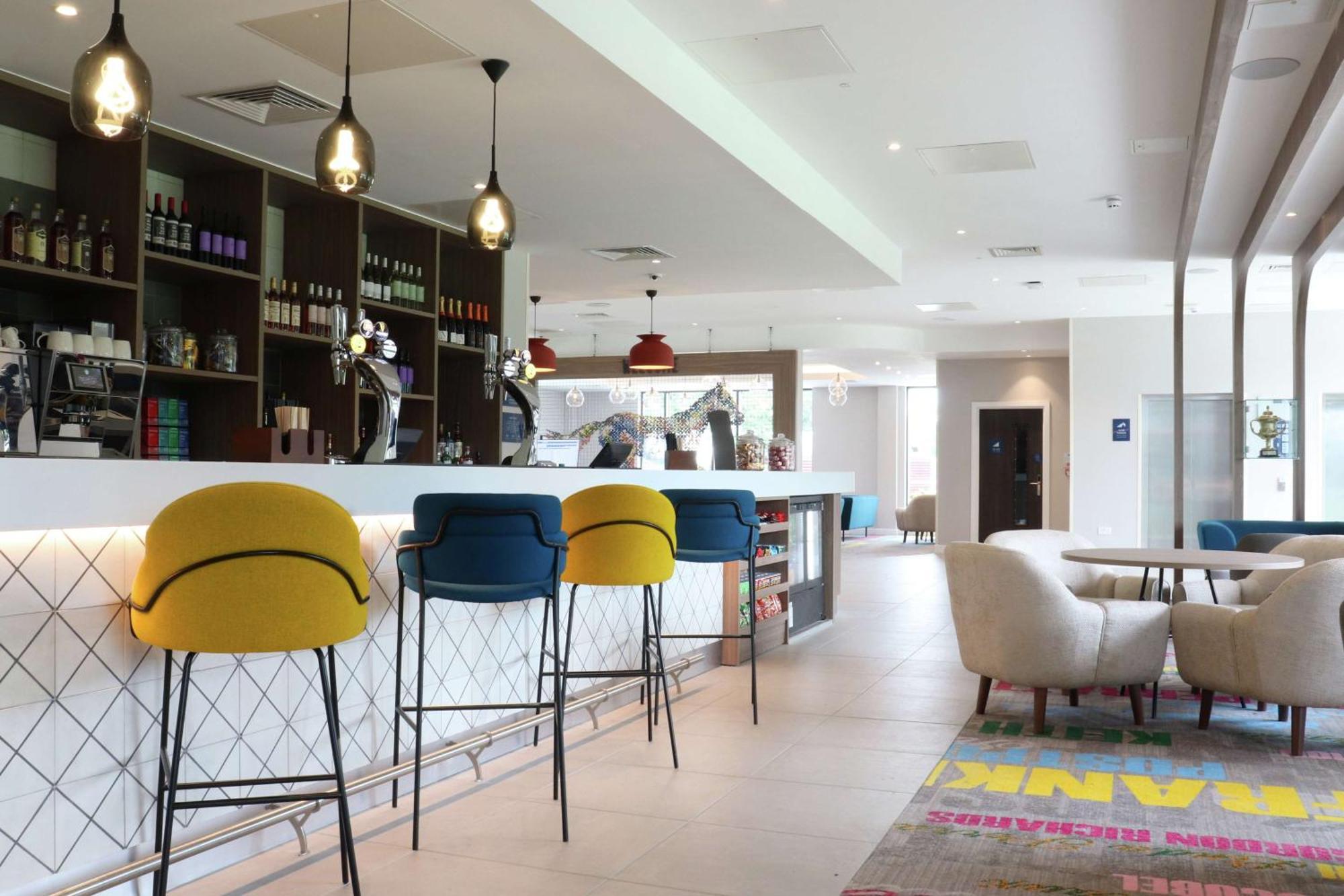 Hotel Hampton By Hilton Hamilton Park Esterno foto